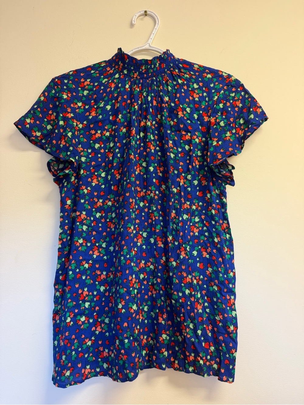 Modcloth Blue Red Green Apple-Print Smocked Neck Flutter Sleeve Top Medium size